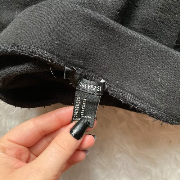 Forever 21 Black Miniskirt With Front Ties - Picture 3 of 3